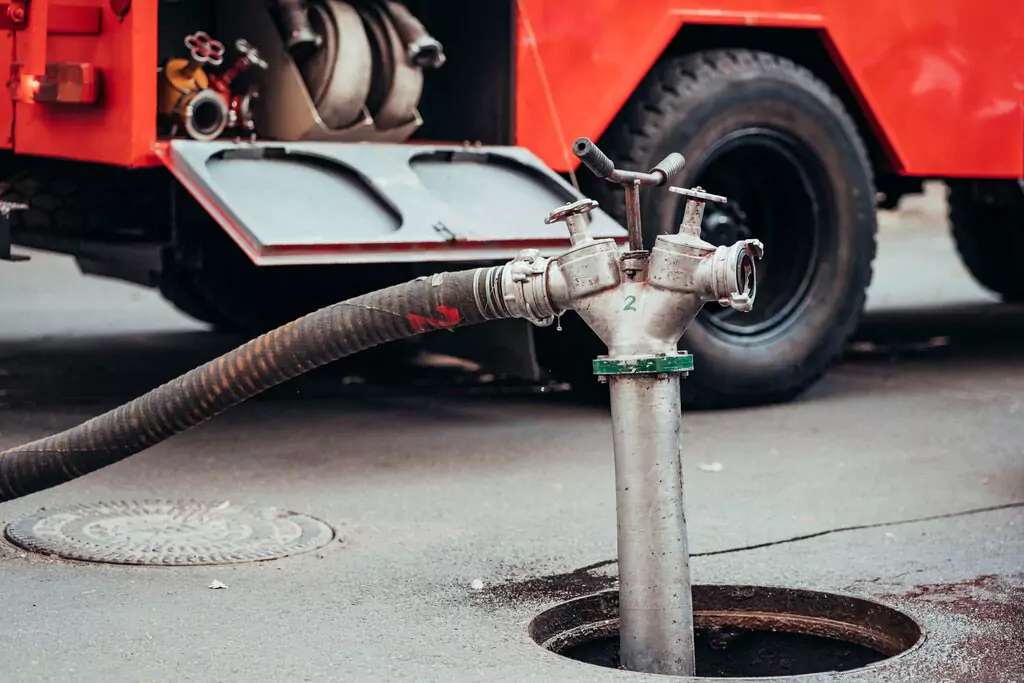 Emergency Sewerage Line Cleaning