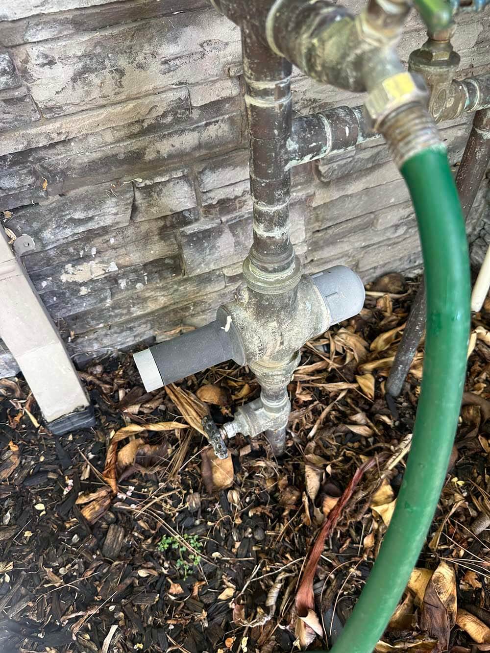 Outdoor hose bib repair