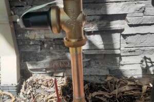 Pressure vacuum breaker